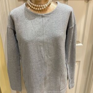 PUREJILL? Womans Gray Long Sleeve Crew Neck top with side pockets